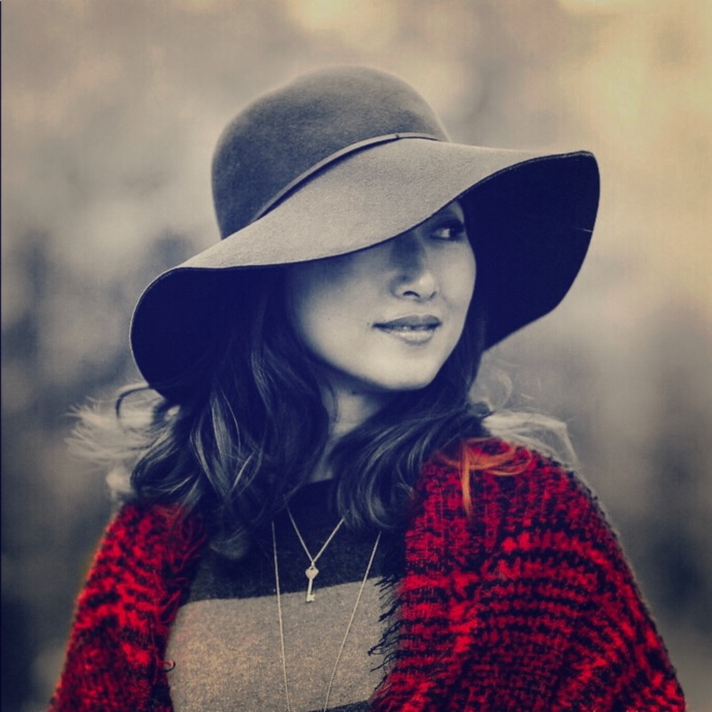 Meet your Posher, Charmaine